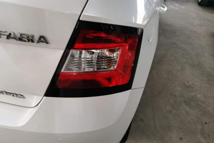 Used Skoda Fabia 2017 1.4L Automatic Car Enjoy Edition Right Rear Taillight