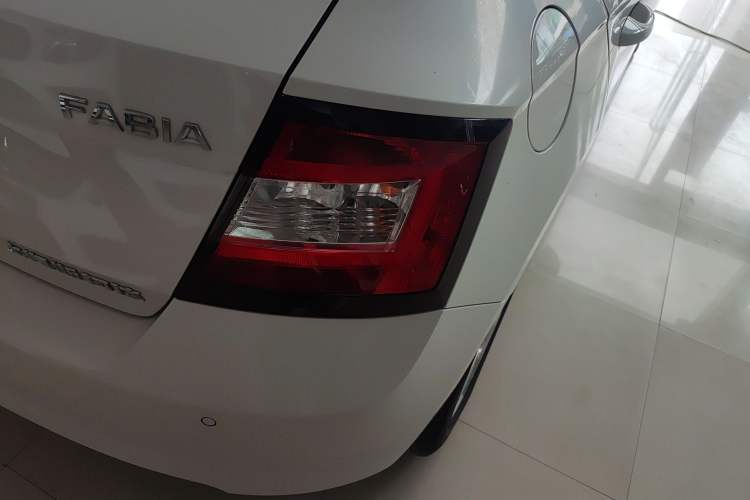 Used Skoda Fabia 2017 1.4L Automatic Car Enjoy Edition Right Rear Taillight