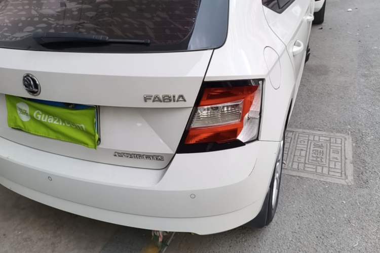 Used Skoda Fabia 2017 1.4L Automatic Car Enjoy Edition Right Rear Taillight
