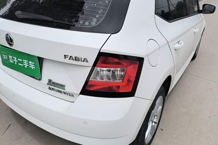 Used Skoda Fabia 2017 1.4L Automatic Car Enjoy Edition Right Rear Taillight