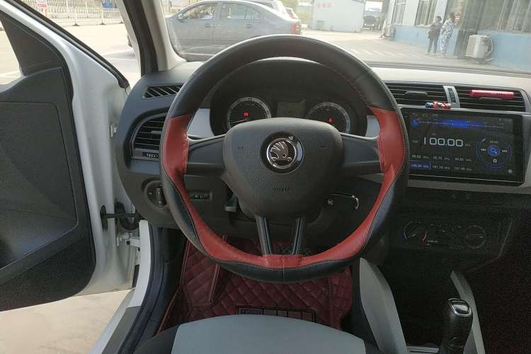 Used Skoda Fabia 2017 1.4L Automatic Car Enjoy Edition Steering Wheel