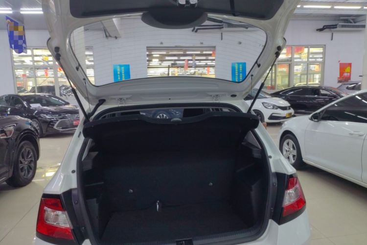 Used Skoda Fabia 2017 1.4L Automatic Car Enjoy Edition Trunk