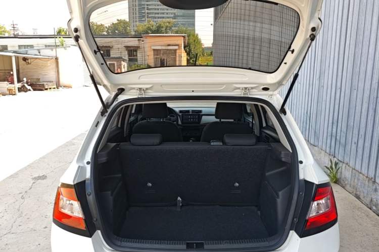 Used Skoda Fabia 2017 1.4L Automatic Car Enjoy Edition Trunk
