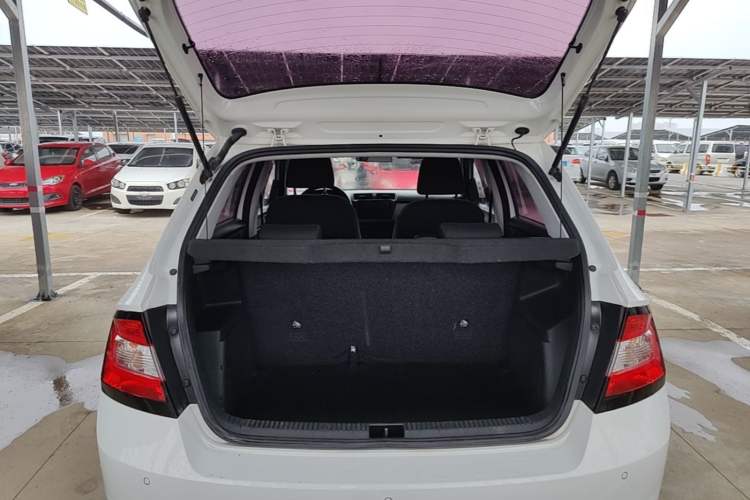 Used Skoda Fabia 2017 1.4L Automatic Car Enjoy Edition Trunk
