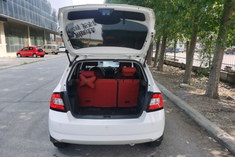 Used Skoda Fabia 2017 1.4L Automatic Car Enjoy Edition Trunk