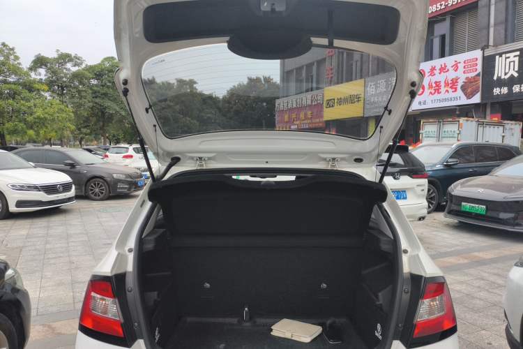 Used Skoda Fabia 2017 1.4L Automatic Car Enjoy Edition Trunk