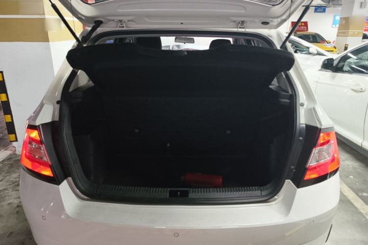 Used Skoda Fabia 2017 1.4L Automatic Car Enjoy Edition Trunk