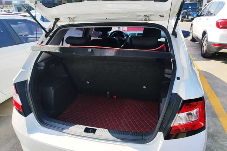 Used Skoda Fabia 2017 1.4L Automatic Car Enjoy Edition Trunk