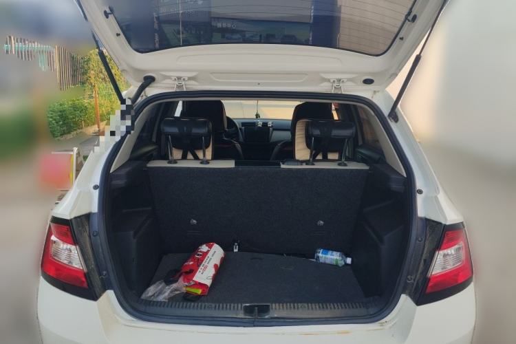 Used Skoda Fabia 2017 1.4L Automatic Car Enjoy Edition Trunk