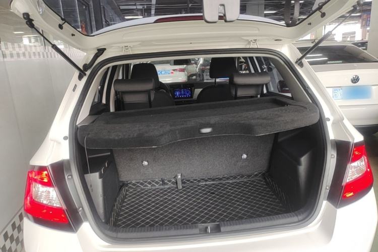Used Skoda Fabia 2017 1.4L Automatic Car Enjoy Edition Trunk