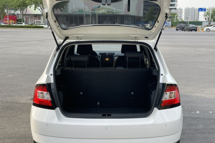 Used Skoda Fabia 2017 1.4L Automatic Car Enjoy Edition Trunk