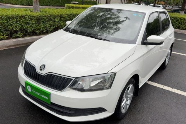 Skoda Fabia 2017 1.4L Automatic Car Enjoy Edition usado