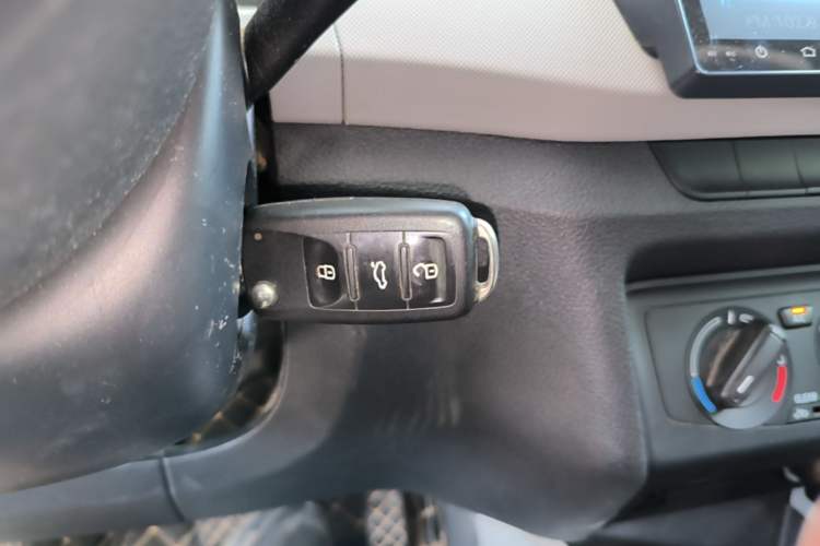 Used Skoda Fabia 2017 1.4L Automatic Car Enjoy Edition Vehicle Key