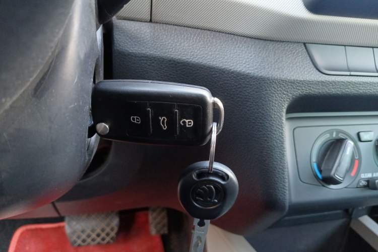Used Skoda Fabia 2017 1.4L Automatic Car Enjoy Edition Vehicle Key