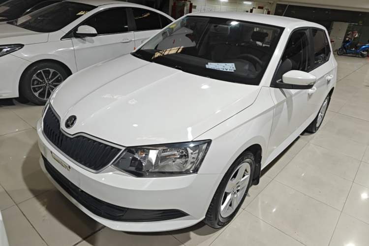 Used Skoda Fabia 2017 1.4L Automatic Car Enjoy Edition Guazi used car, China used car export, Used car for sale, Used Skoda cars, Cheapest cars for sale