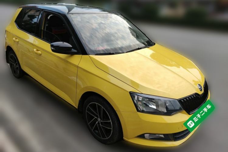 Used Skoda Fabia 2017 1.6L Automatic Sport Edition Front Right 45 Deg
