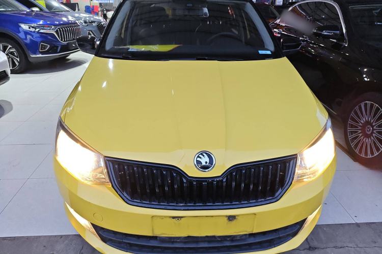 Used Skoda Fabia 2017 1.6L Automatic Sport Edition Front