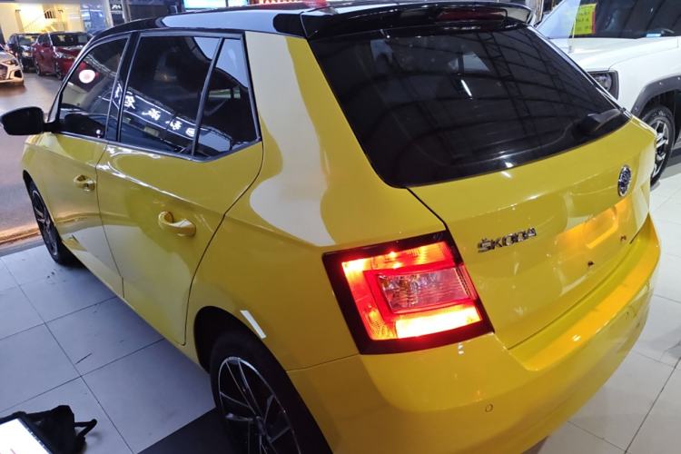 Used Skoda Fabia 2017 1.6L Automatic Sport Edition Left Side