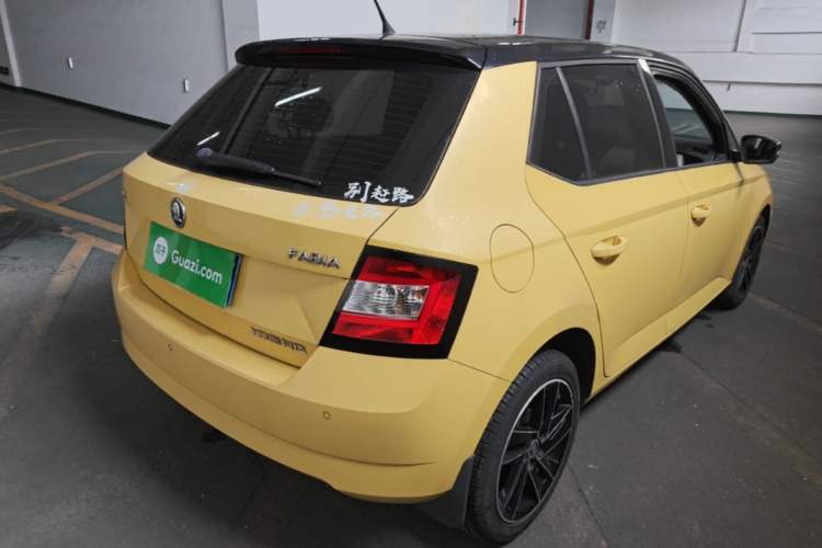 Used Skoda Fabia 2017 1.6L Automatic Sport Edition Rear Right 45 Deg