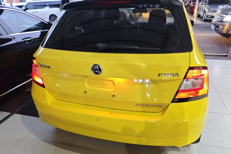 Used Skoda Fabia 2017 1.6L Automatic Sport Edition Rear