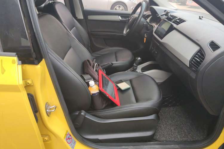 Used Skoda Fabia 2017 1.6L Automatic Sport Edition Right Front Seat