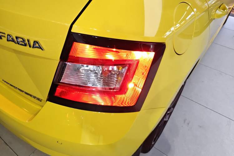 Used Skoda Fabia 2017 1.6L Automatic Sport Edition Right Rear Taillight