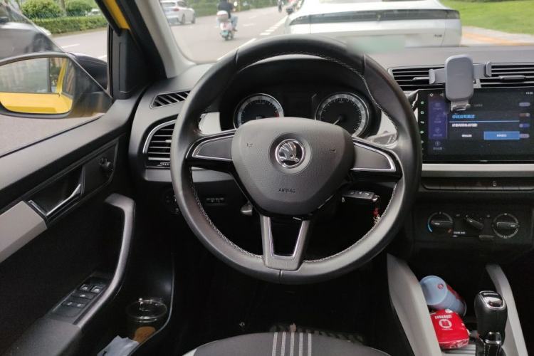Used Skoda Fabia 2017 1.6L Automatic Sport Edition Steering Wheel