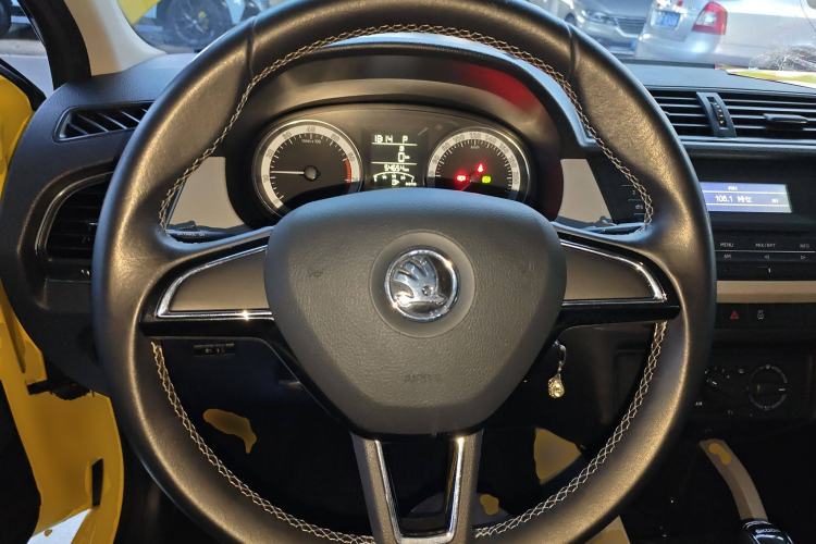 Used Skoda Fabia 2017 1.6L Automatic Sport Edition Steering Wheel