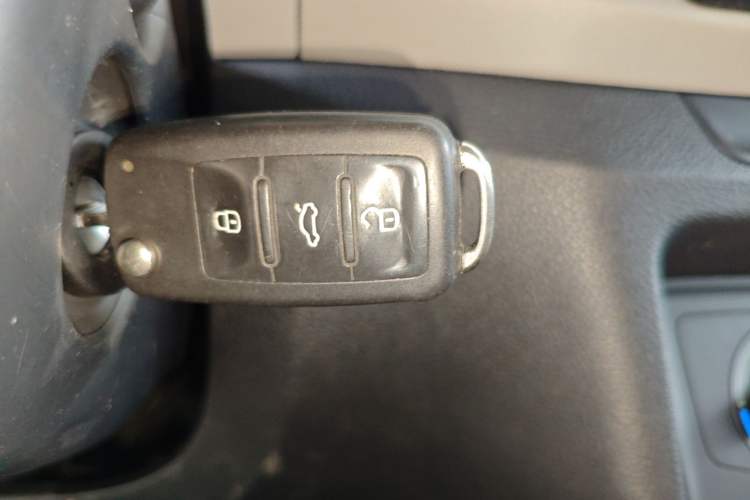 Used Skoda Fabia 2017 1.6L Automatic Sport Edition Vehicle Key