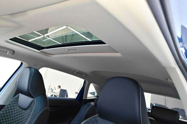 Used Skoda Kamiq 2020 1.5L Automatic Comfort Edition Headliner
