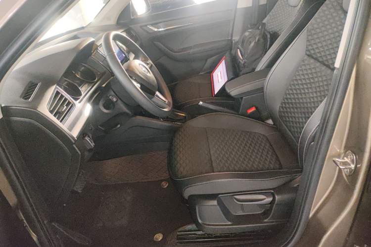 Used Skoda Kamiq 2020 1.5L Automatic Comfort Edition Left Front Seat