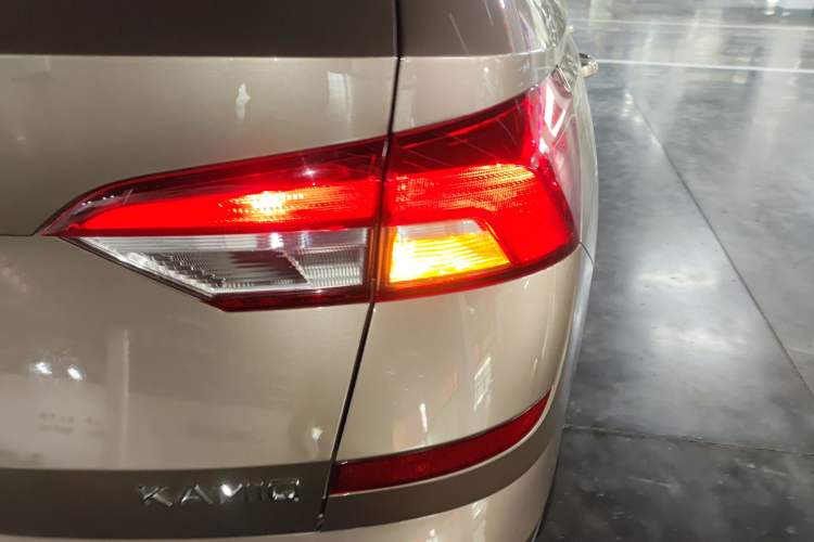 Used Skoda Kamiq 2020 1.5L Automatic Comfort Edition Right Rear Taillight