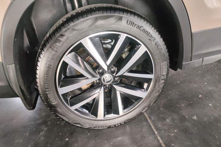 Used Skoda Kamiq 2020 1.5L Automatic Comfort Edition Right Rear Wheel Hub