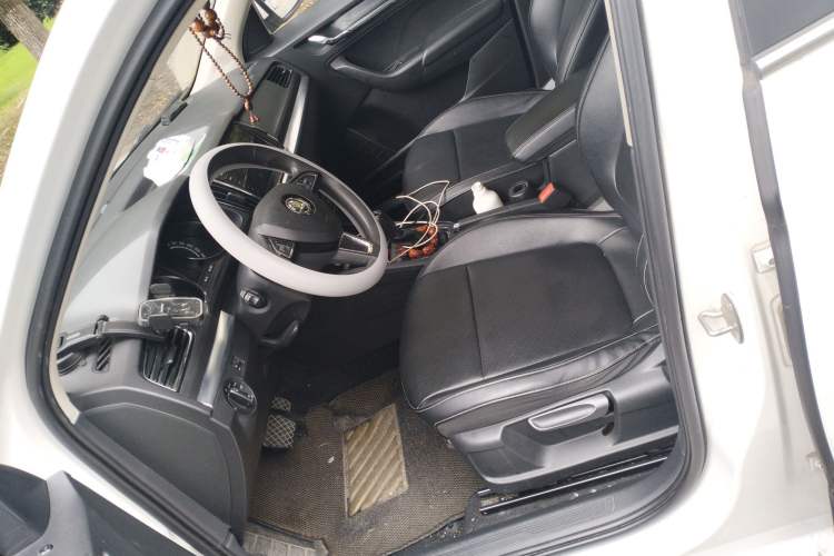 Used Skoda Kamiq 2022 1.5L Automatic Comfort Edition Left Front Seat