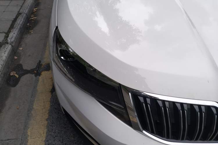 Used Skoda Kamiq 2022 1.5L Automatic Comfort Edition Right Front Headlight