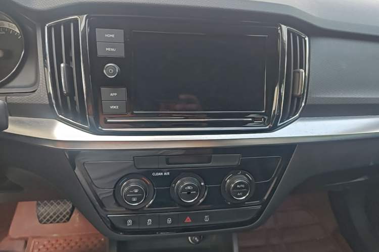Used Skoda Kamiq 2018 1.5L Automatic Comfort Edition China V Standard Audio And AC Panel