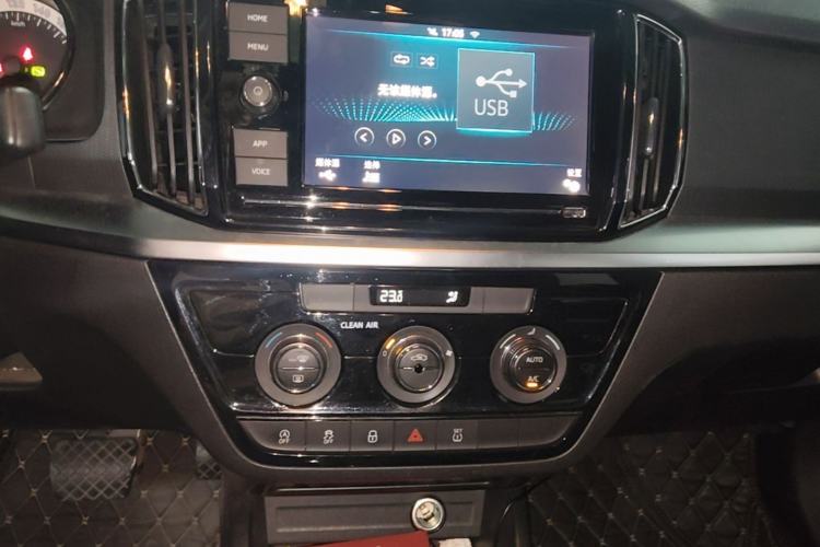 Used Skoda Kamiq 2018 1.5L Automatic Comfort Edition China VI Standard Audio And AC Panel