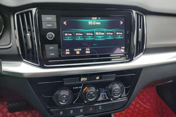 Used Skoda Kamiq 2018 1.5L Automatic Comfort Edition China V Standard Audio And AC Panel
