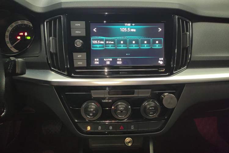 Used Skoda Kamiq 2018 1.5L Automatic Comfort Edition China VI Standard Audio And AC Panel