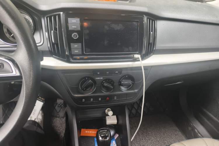 Used Skoda Kamiq 2018 1.5L Automatic Standard Version China V Emission Standard Audio And AC Panel