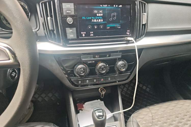 Used Skoda Kamiq 2018 1.5L Automatic Comfort Edition China VI Standard Audio And AC Panel