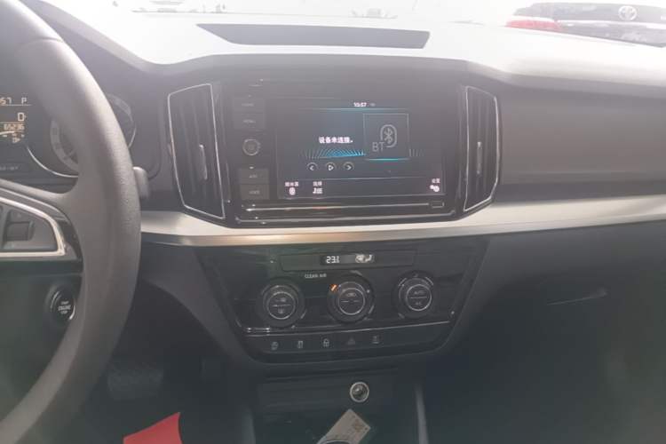 Used Skoda Kamiq 2018 1.5L Automatic Comfort Edition China VI Standard Audio And AC Panel