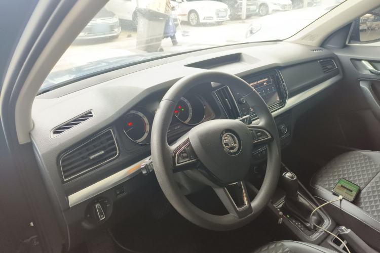 Used Skoda Kamiq 2018 1.5L Automatic Comfort Edition China VI Standard Center Console