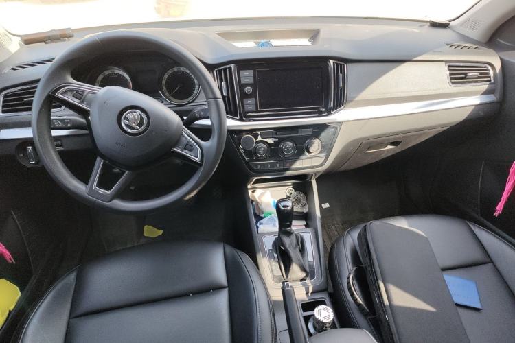 Used Skoda Kamiq 2018 1.5L Automatic Comfort Edition China V Standard Center Console
