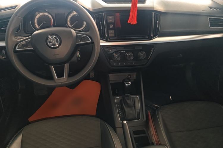 Used Skoda Kamiq 2018 1.5L Automatic Comfort Edition China V Standard Center Console