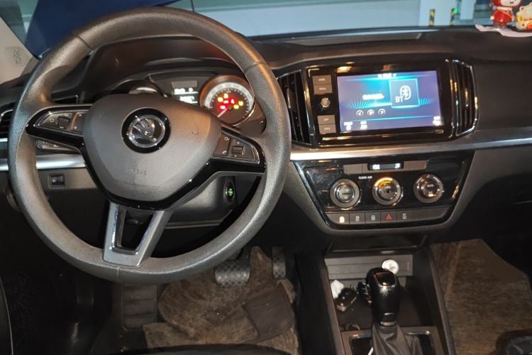 Used Skoda Kamiq 2018 1.5L Automatic Comfort Edition China V Standard Center Console