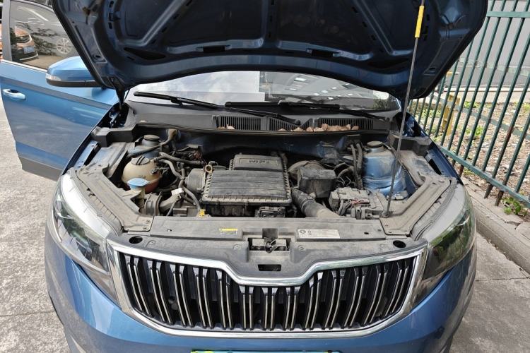 Used Skoda Kamiq 2018 1.5L Automatic Comfort Edition China VI Standard Engine Bay