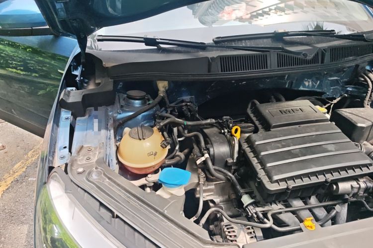 Used Skoda Kamiq 2018 1.5L Automatic Comfort Edition China VI Standard Engine Bay Right