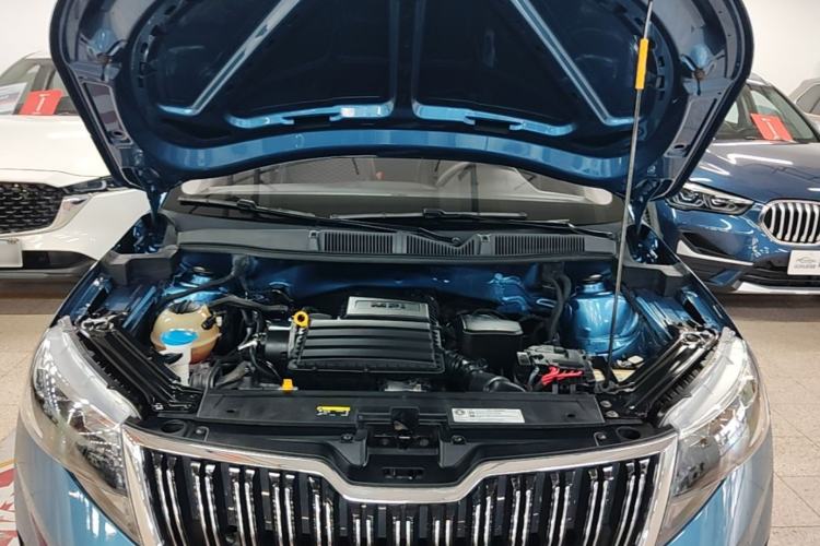Used Skoda Kamiq 2018 1.5L Automatic Comfort Edition China VI Standard Engine Bay