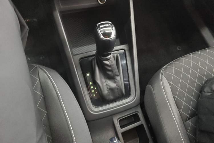 Used Skoda Kamiq 2018 1.5L Automatic Standard Version China V Emission Standard Gear Lever